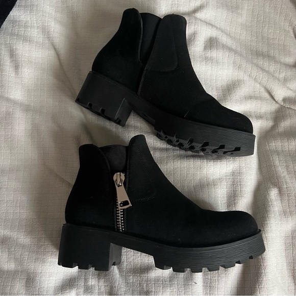 Pike Boots - Picture 3 of 6